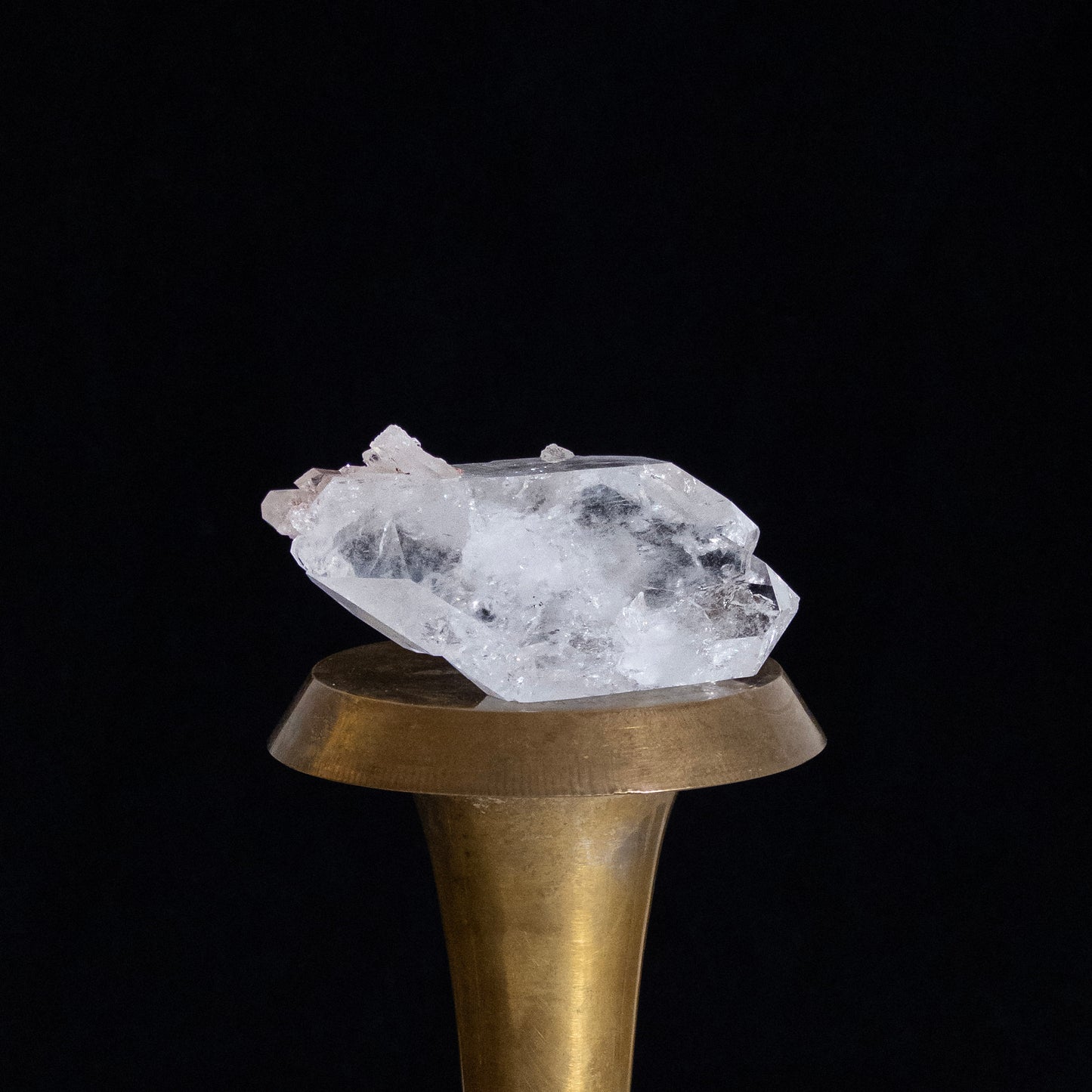 Bladoróżowy kwarc — Peñas Blancas, Santander, Kolumbia