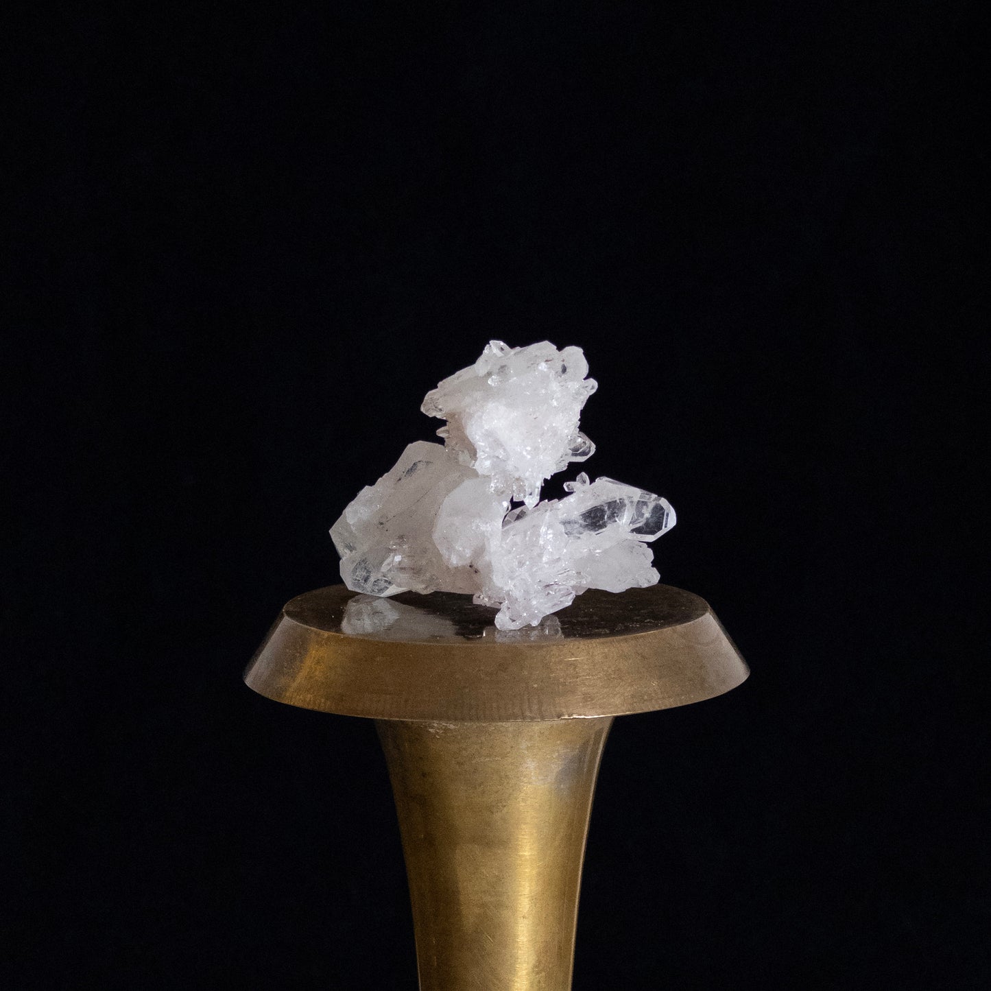 Bladoróżowy kwarc — Peñas Blancas, Santander, Kolumbia